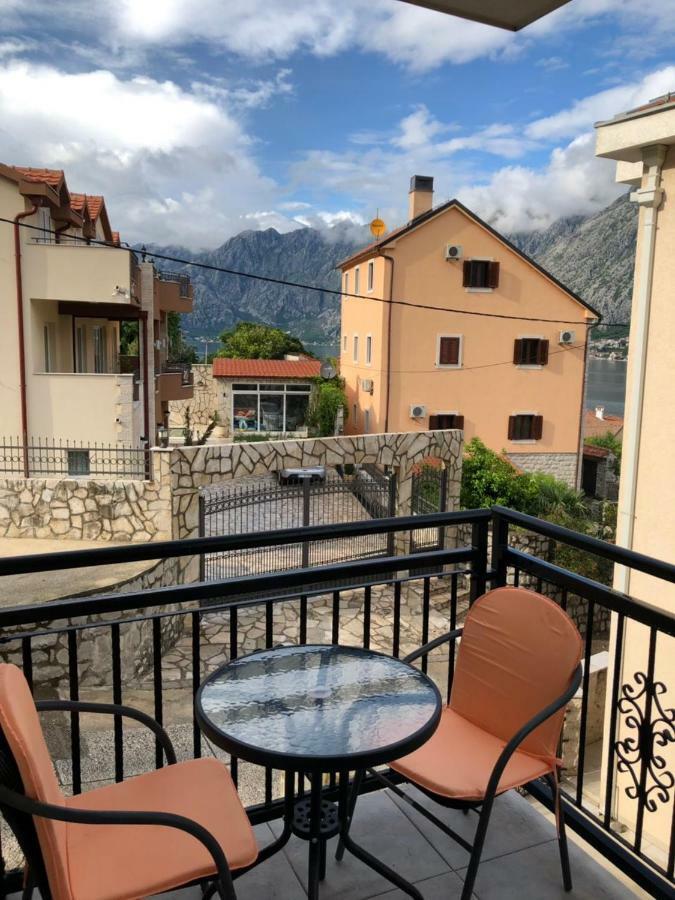 Apartmani Petrija Prcanj Luaran gambar