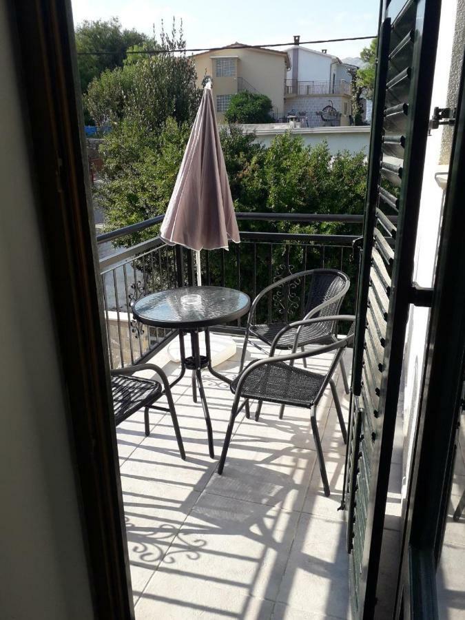 Apartmani Petrija Prcanj Luaran gambar